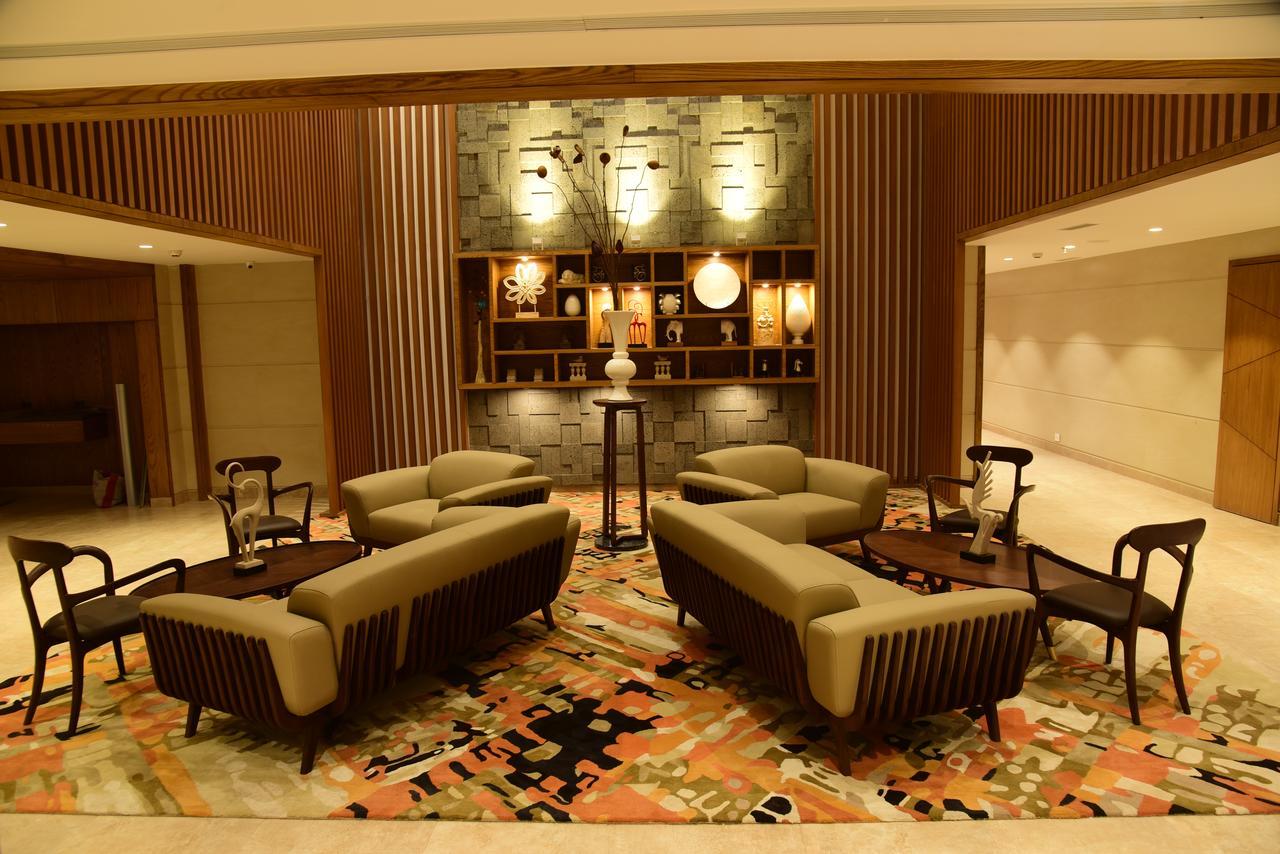 Lemon Tree Hotel סיליגורי מראה חיצוני תמונה