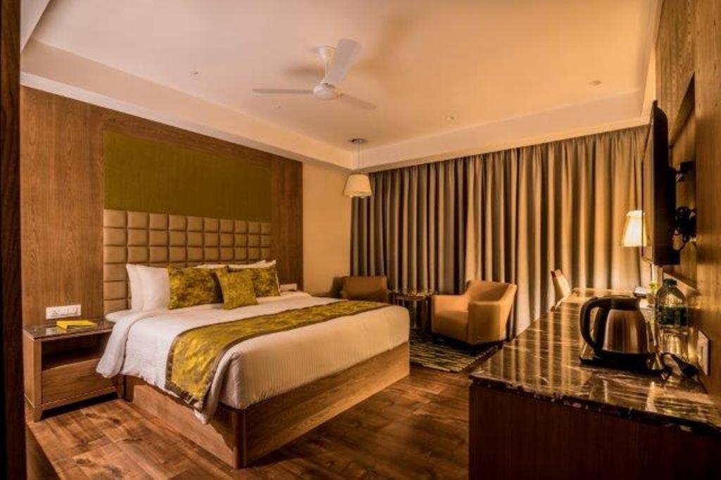 Lemon Tree Hotel סיליגורי מראה חיצוני תמונה